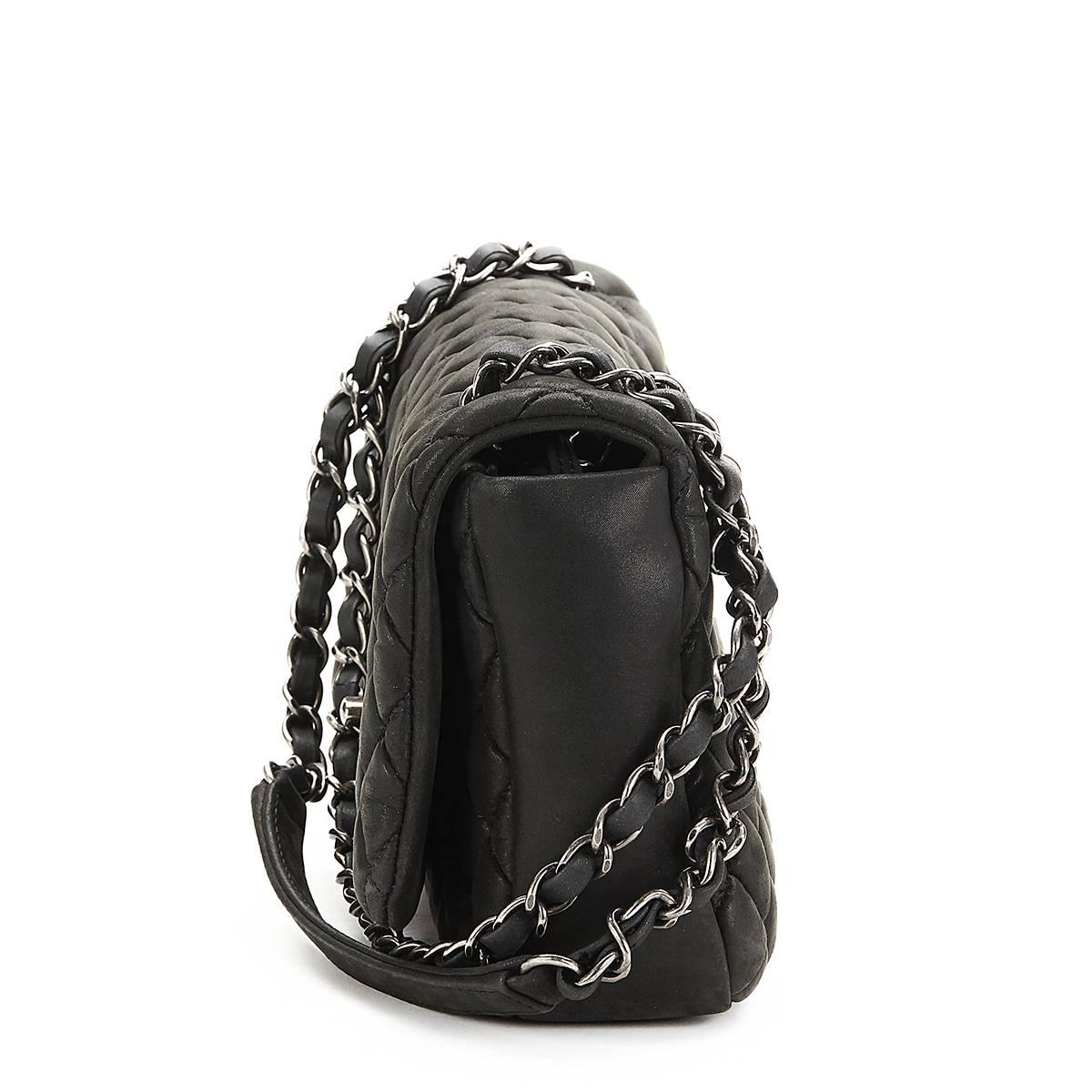 2012 Chanel Black Quilted Velvet Calfskin Small Bubble Flap Bag In Excellent Condition In Bishop's Stortford, Hertfordshire
