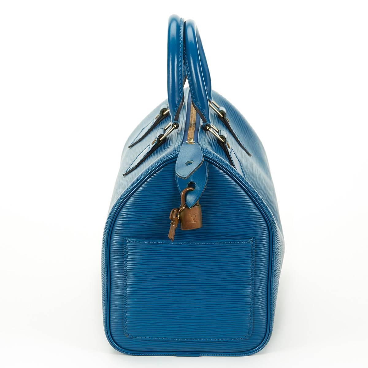 1990's Louis Vuitton Blue Epi Leather Vintage Speedy 25 In Excellent Condition In Bishop's Stortford, Hertfordshire