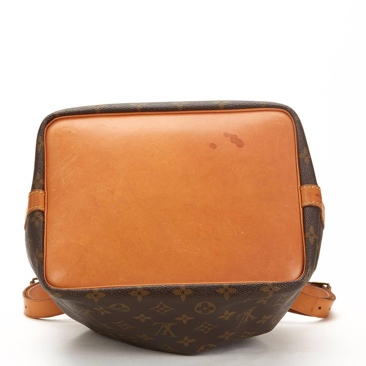 1980's Louis Vuitton Brown Classic Monogram Canvas Vintage Petit Noé