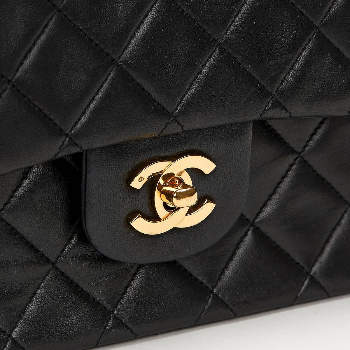 1980's Chanel Black Quilted Lambskin Vintage Medium Classic Double Flap Bag 2