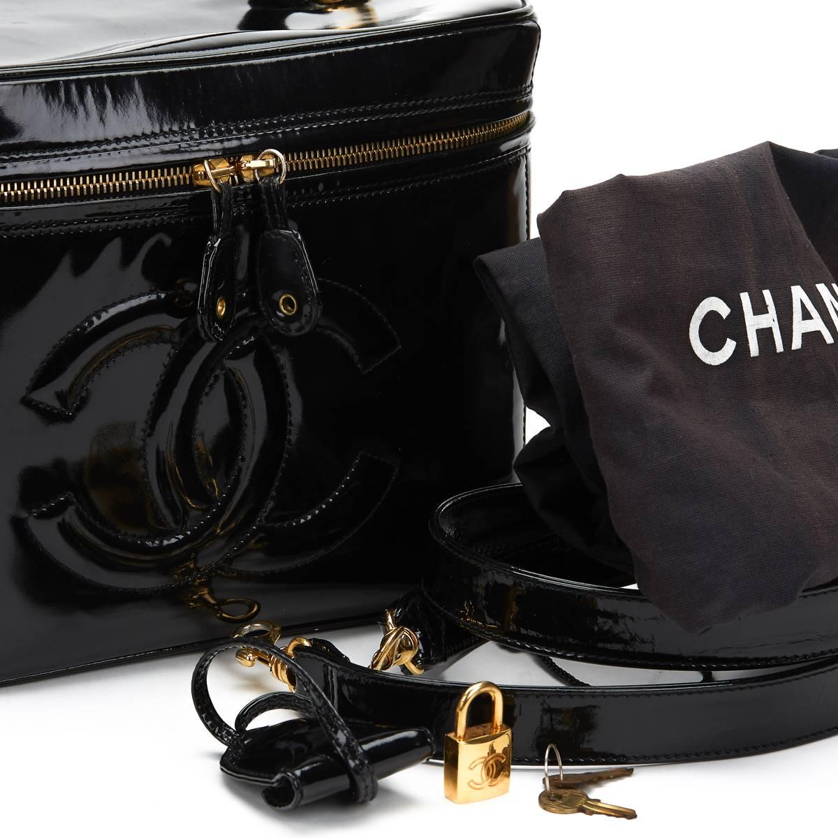 1990s Chanel Black Patent Leather Vintage Vanity Bag 4