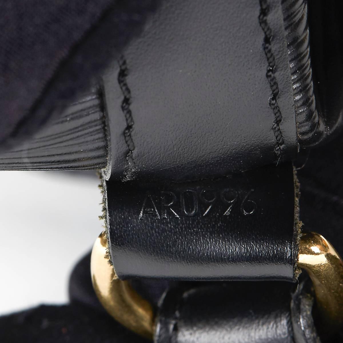 Women's 1990s Louis Vuitton Black Epi Leather Vintage Noé