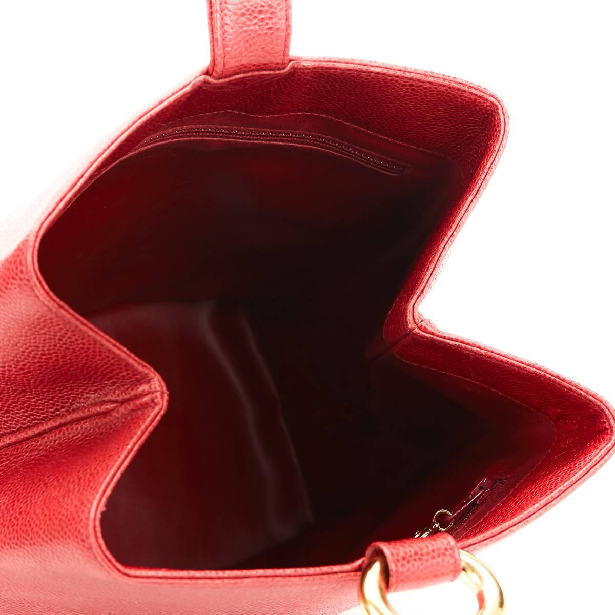 1990s Chanel Red Caviar Leather Vintage Bucket Bag 2