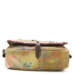 2010er Chanel Messenger Bag aus mehr gewaschenem Stoff mit Graffiti-Muster