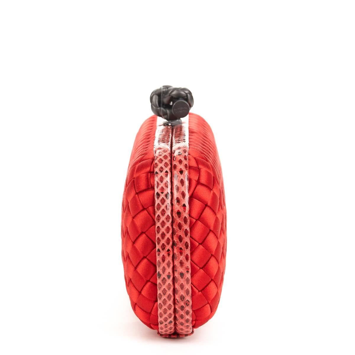2000s Bottega Veneta Red Woven Satin & Snakeskin Trim Long Knot Clutch In Excellent Condition In Bishop's Stortford, Hertfordshire