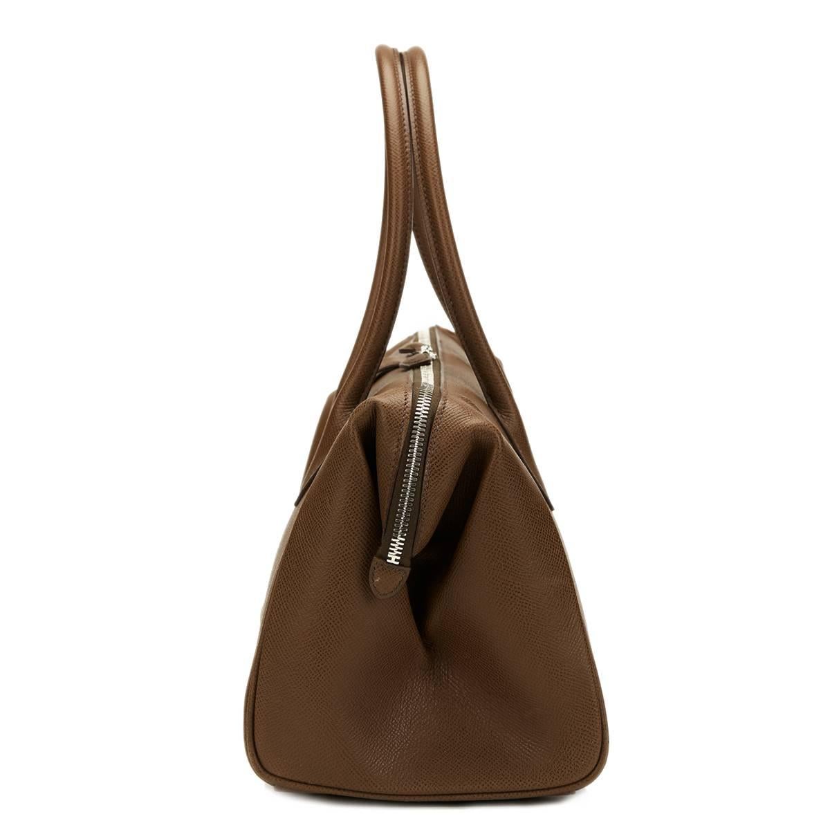HERMÈS
Chocolate Epsom Leather Paris Bombay

This HERMÈS Paris Bombay is in Good Pre-Owned Condition. Circa 2007. Primarily made from Epsom Leather complimented by Palladium hardware. Our  reference is HB758 should you need to quote this.

