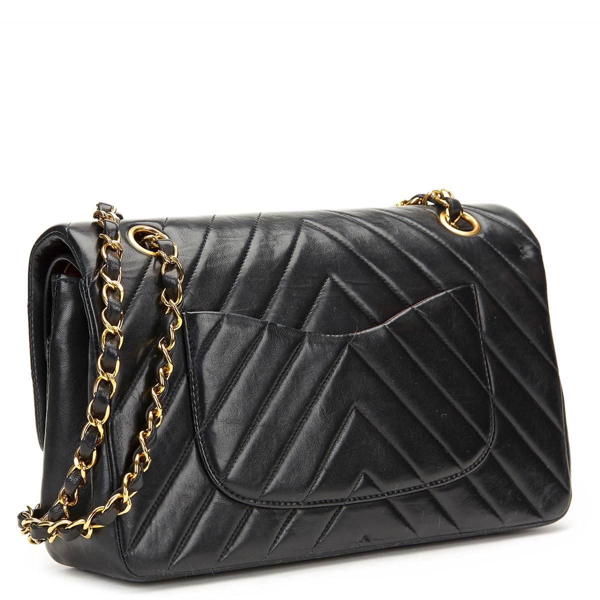 Black 1980s Chanel Chevron Quilted Lambskin Vintage Medium Classic Double Flap Bag 