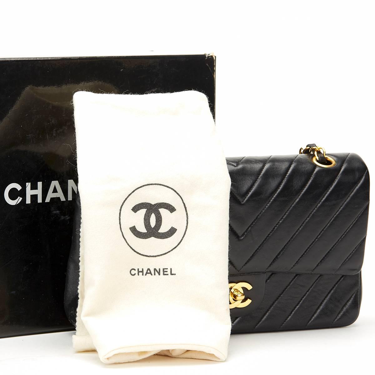 1980s Chanel Chevron Quilted Lambskin Vintage Medium Classic Double Flap Bag  2