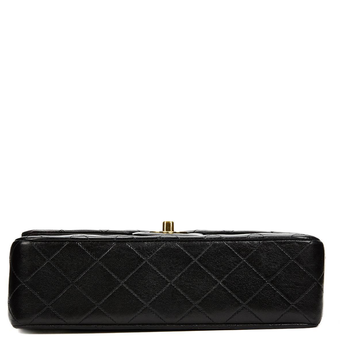 Chanel Black Quilted Lambskin Vintage Small Classic Double Flap Bag 1990s   In Good Condition In Bishop's Stortford, Hertfordshire