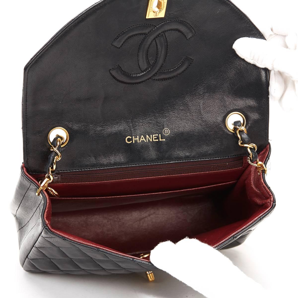 1980s Chanel Black Quilted Lambskin Vintage Classic Single Flap Bag 5