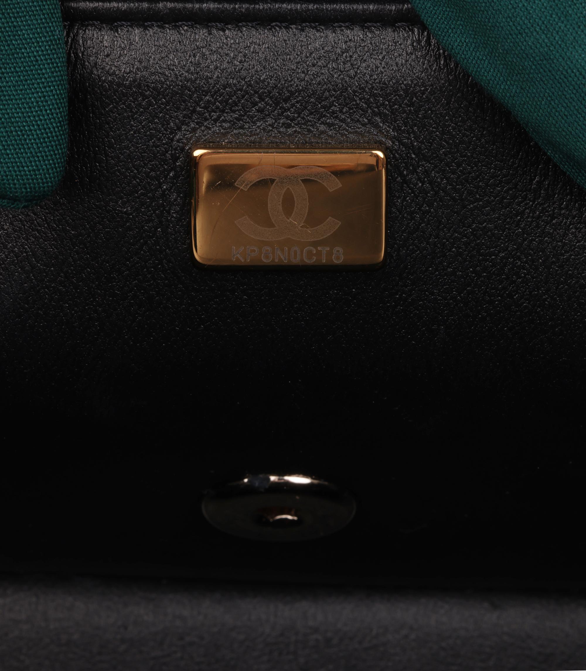 Chanel  Borsa Mini Flap rettangolare in pelle di agnello trapuntata nera in vendita 4