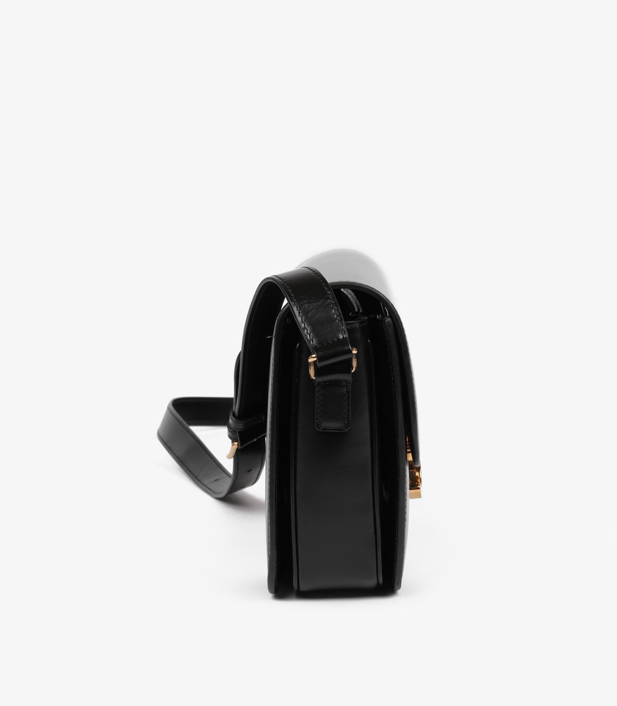 Celine Scatola nera in pelle di vitello Classique Triomphe In condizioni ottime in vendita a Bishop's Stortford, Hertfordshire
