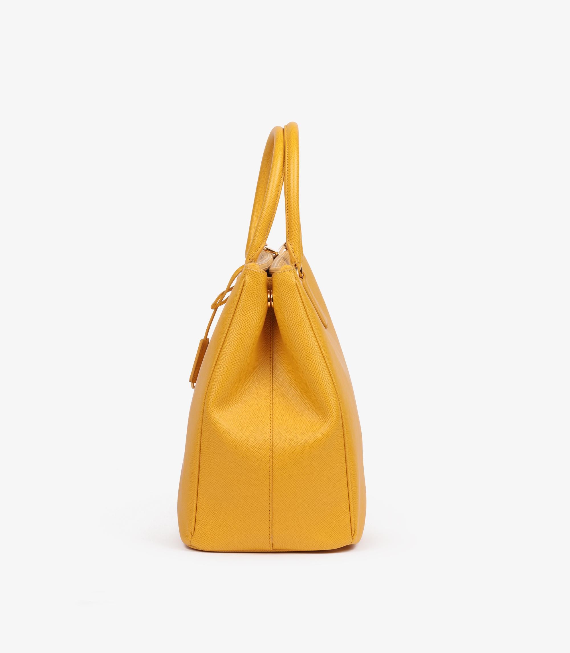 Prada - Grand sac à main Galleria en cuir Saffiano Lux en vente 1