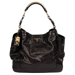 Prada Schwarz Vitello Daino Kalbsleder Große Hobo-Tasche