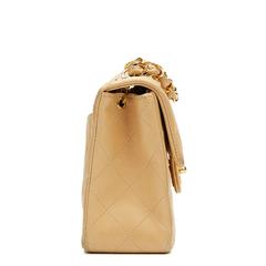 1990er Chanel Beige Gestepptes Lammfell Vintage Mini Klappe Tasche