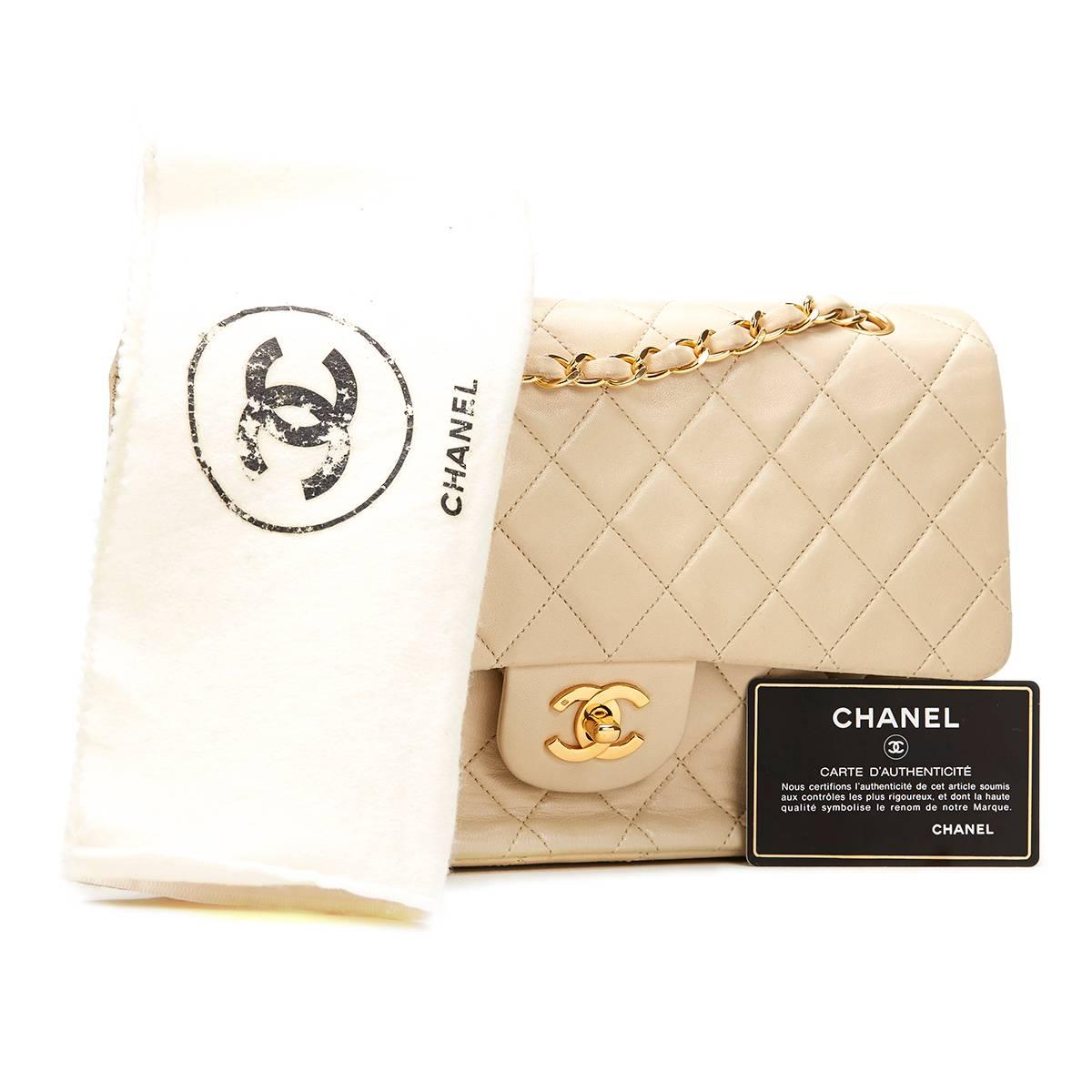 1991 Chanel Ivory Quilted Lambskin Vintage Medium Classic Double Flap Bag 2