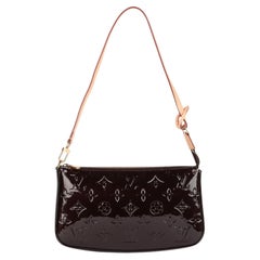 Pochette Louis Vuitton Amarante Vernis Monogram pour accessoires NM
