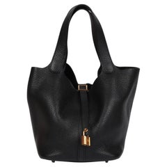Hermès 2019 Black Clemence Leather Picotin 22 Lock
