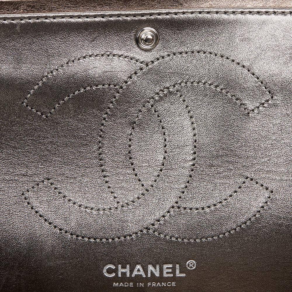 2000s Chanel Bronze Quilted Metallic Calfskin Leather 2.55 Reissue 226 Flap Bag 5