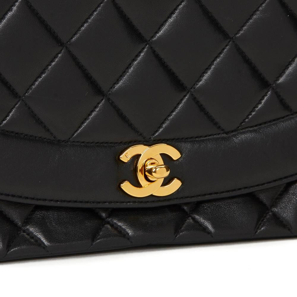 1990s Chanel Black Quilted Lambskin Medium Diana Classic Single Flap Bag 2