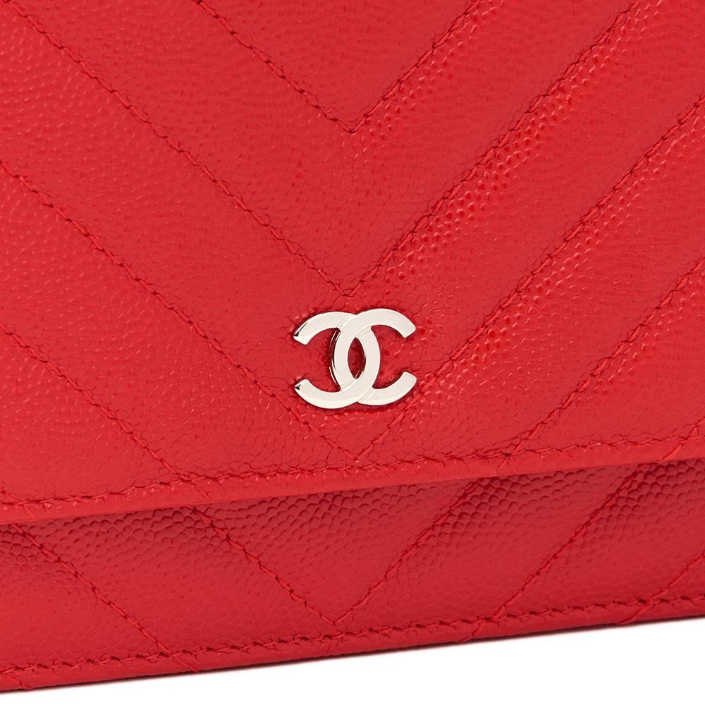 2017 Chanel Red Chevron Quilted Caviar Leather Wallet-On-Chain WOC In Excellent Condition In Bishop's Stortford, Hertfordshire