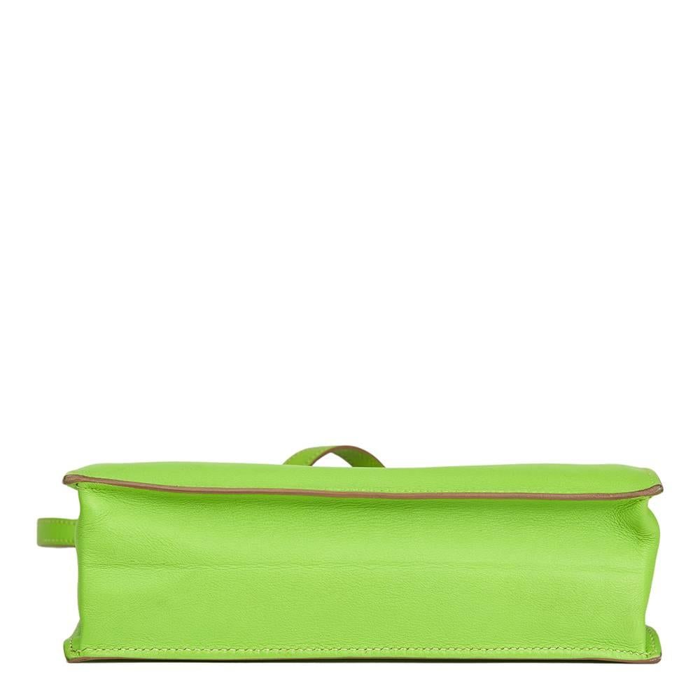 kelly danse in green