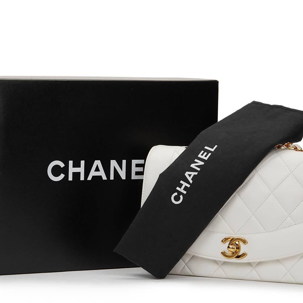 Chanel White Quilted Lambskin Vintage Small Diana Classic Single Flap Bag 3