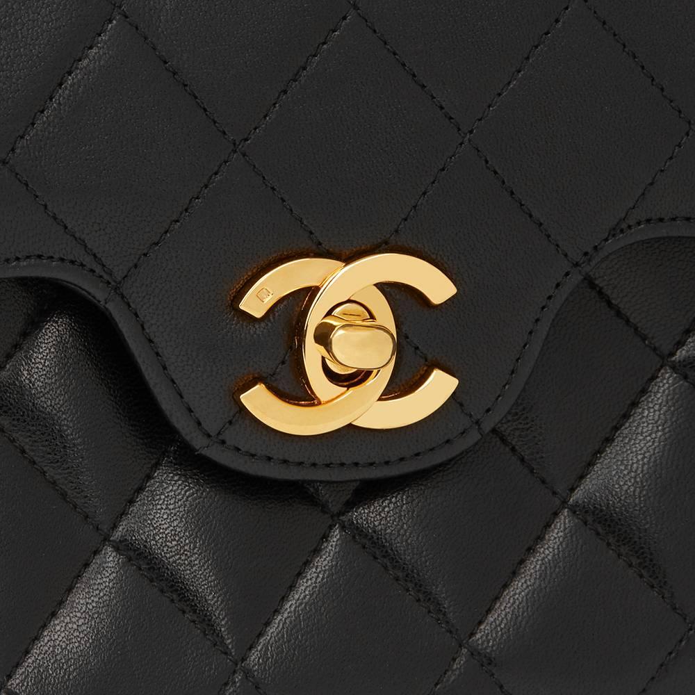 Women's 1986 Chanel Black Quilted Lambskin Vintage Medium Classic Double Flap Bag