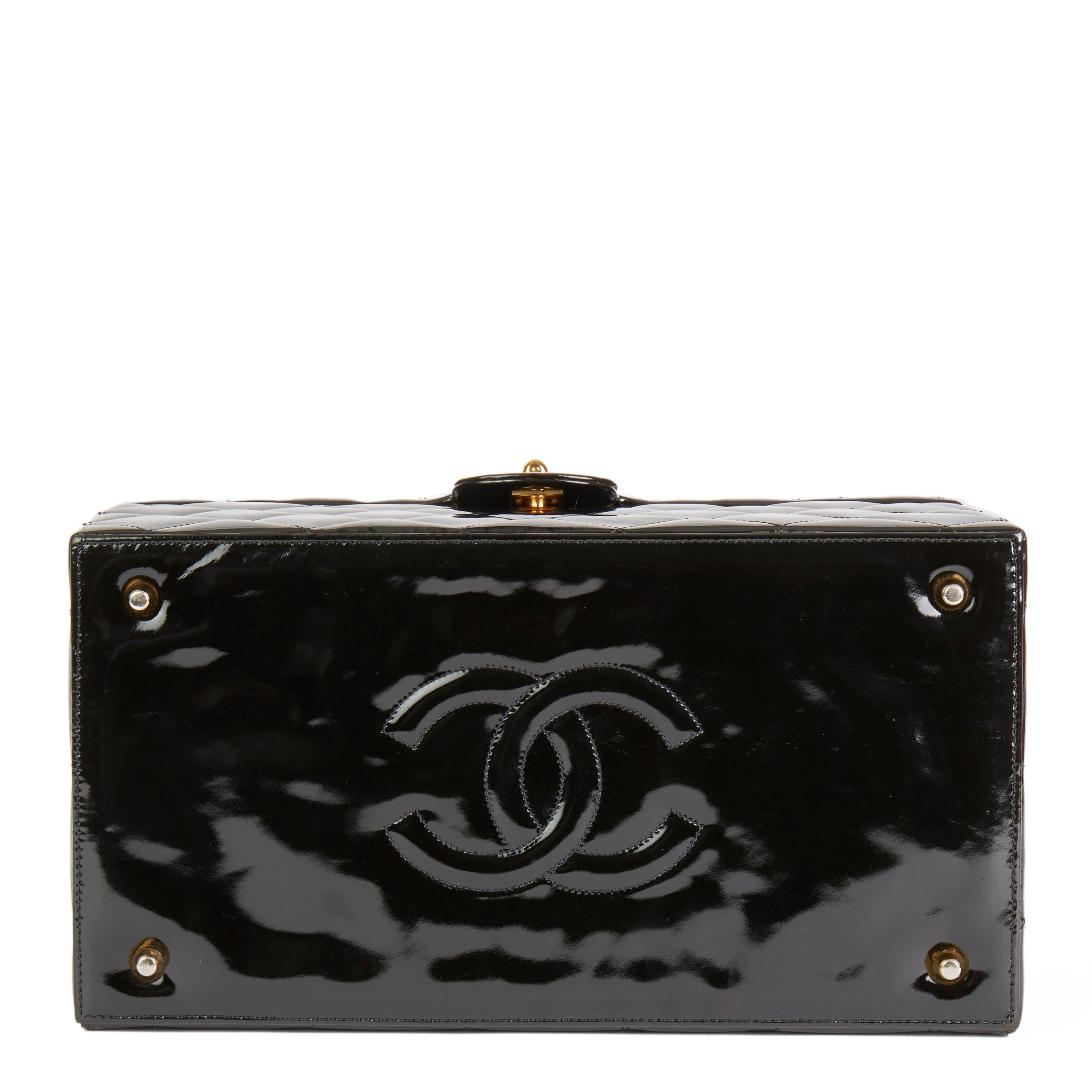 Women's 1994 Chanel Black Patent Leather Vintage Classic Vanity Case