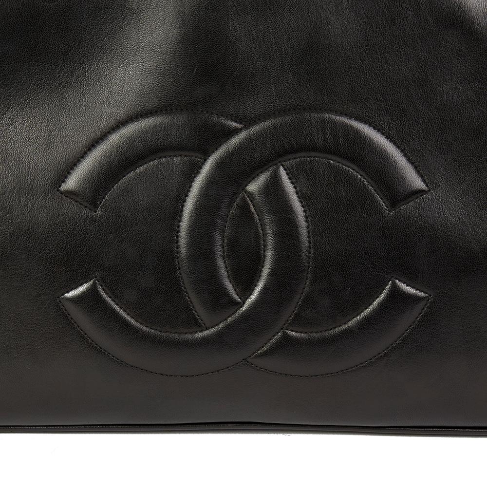  1994 Chanel Black Lambskin Vintage Classic Shoulder Bag  2
