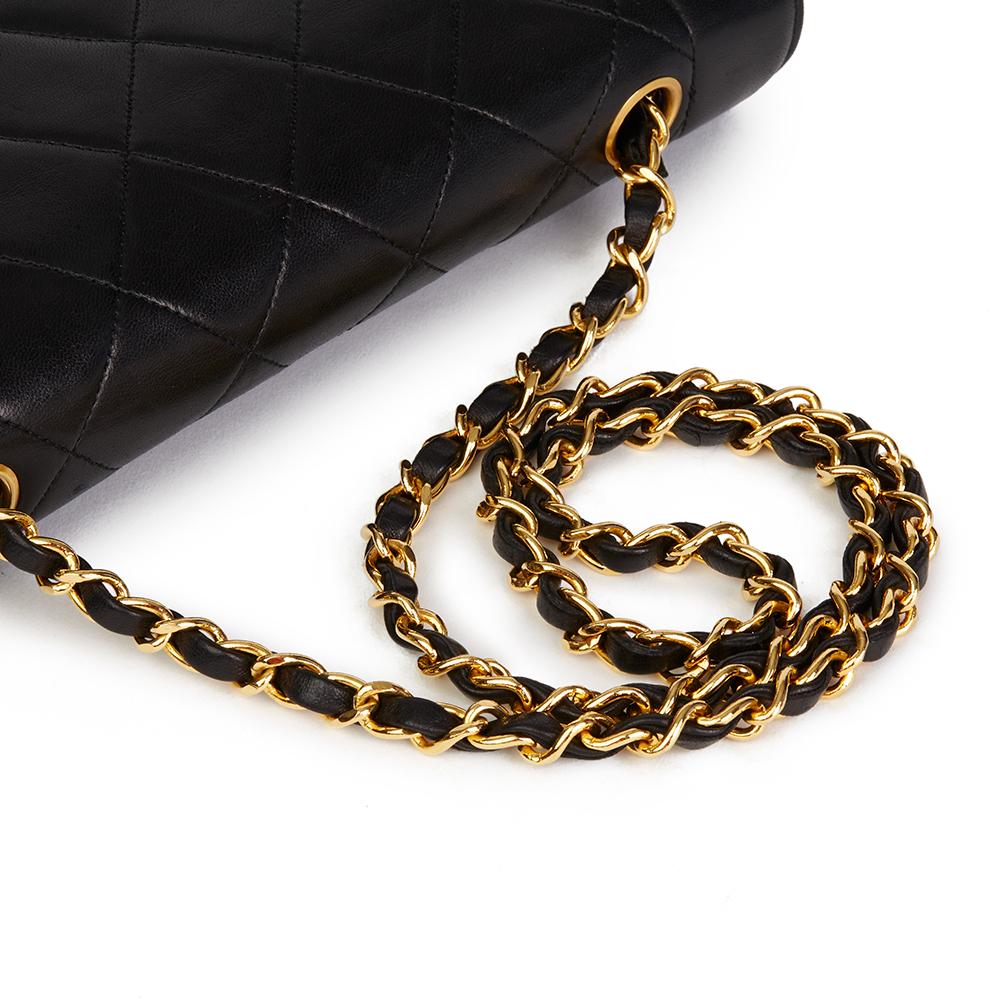 1990s Chanel Black Quilted Lambskin Vintage Medium Classic Diana Flap Bag 2