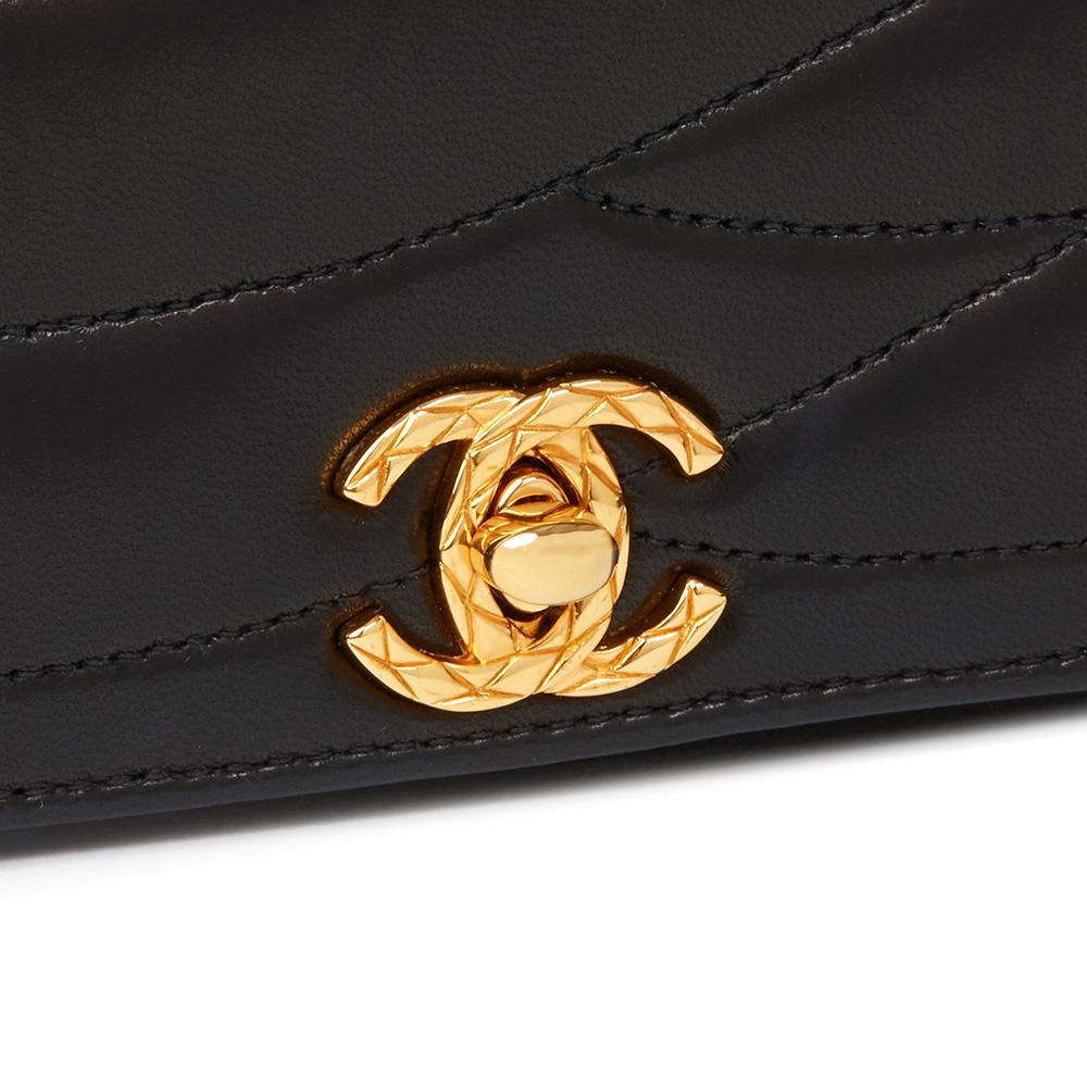 1992 Chanel Black Wave Quilted Lambskin Vintage Classic Clutch 2