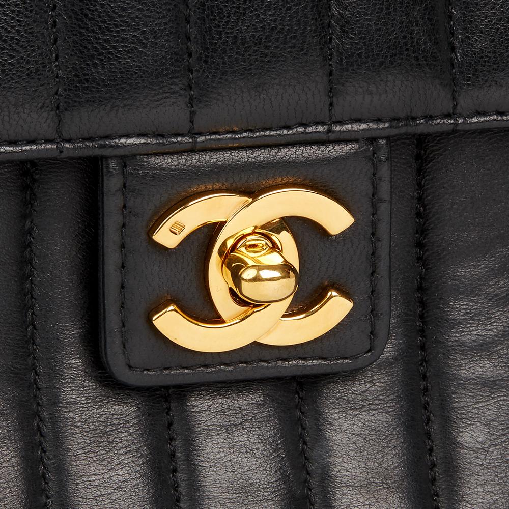 1980s Chanel Black Vertical Quilted Lambskin Vintage Classic Single Flap Bag 2
