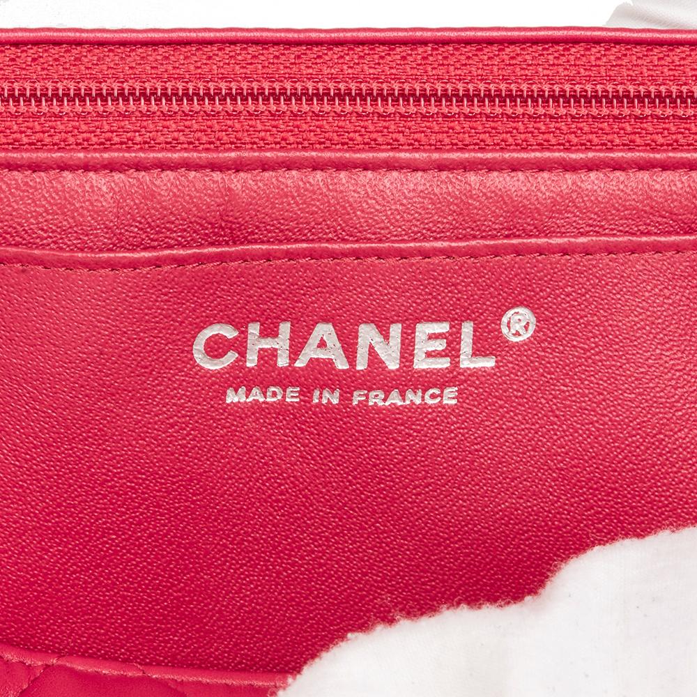 Women's 2009 Chanel Fuchsia Quilted Lambskin Maxi Classic Single Flap Bag