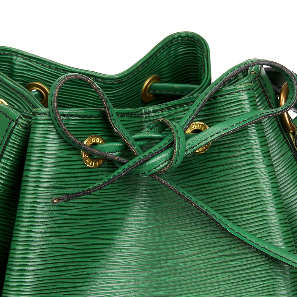 1990 Louis Vuitton Borneo Green Black Stitch Epi Leather Vintage Noé Bag 2