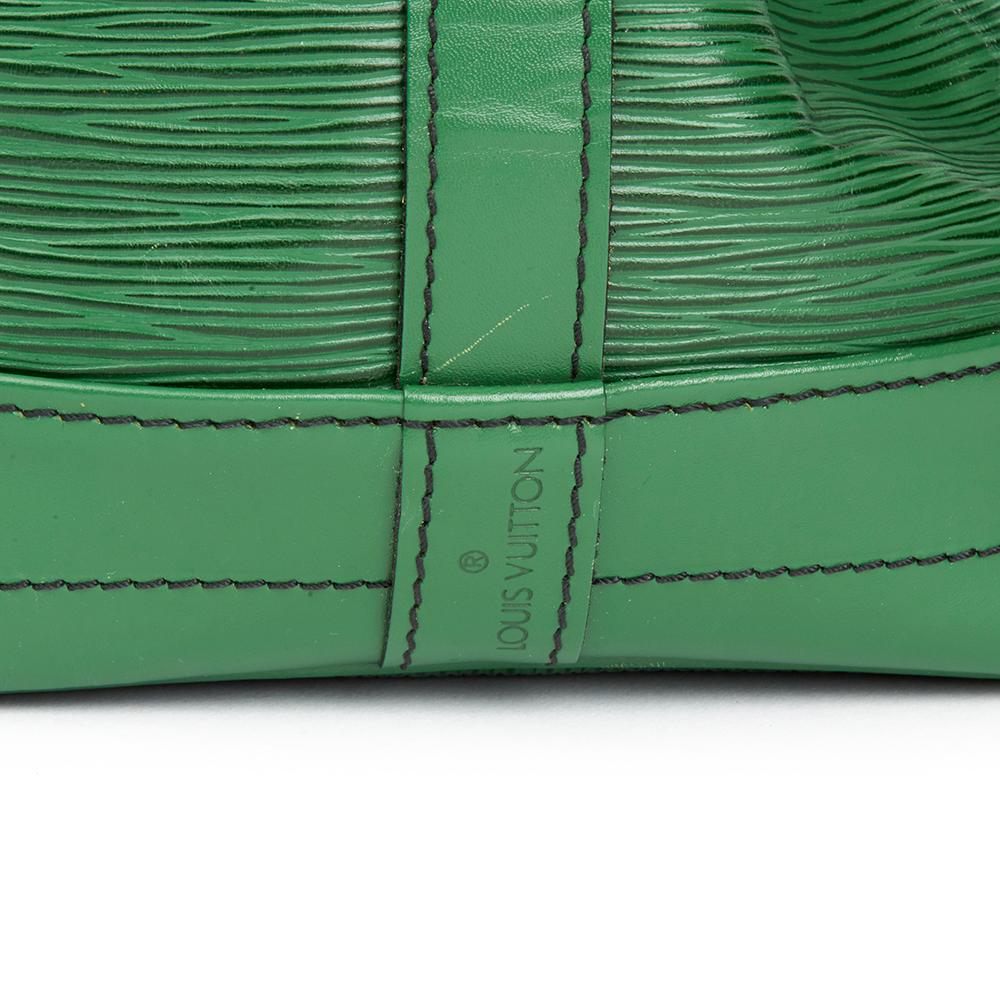 1990 Louis Vuitton Borneo Green Black Stitch Epi Leather Vintage Noé Bag 3
