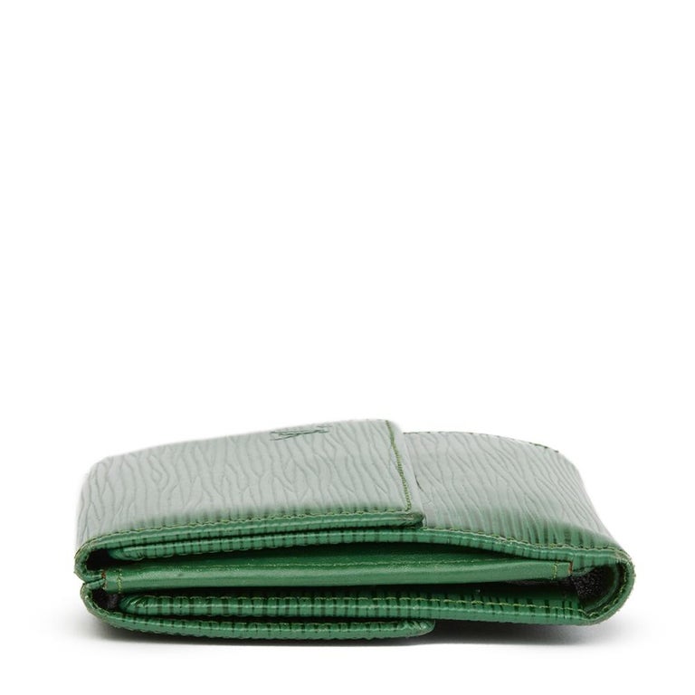Louis Vuitton - Vintage Green Epi Leather Doucument Holder Wallet - Women's  wallet - Catawiki