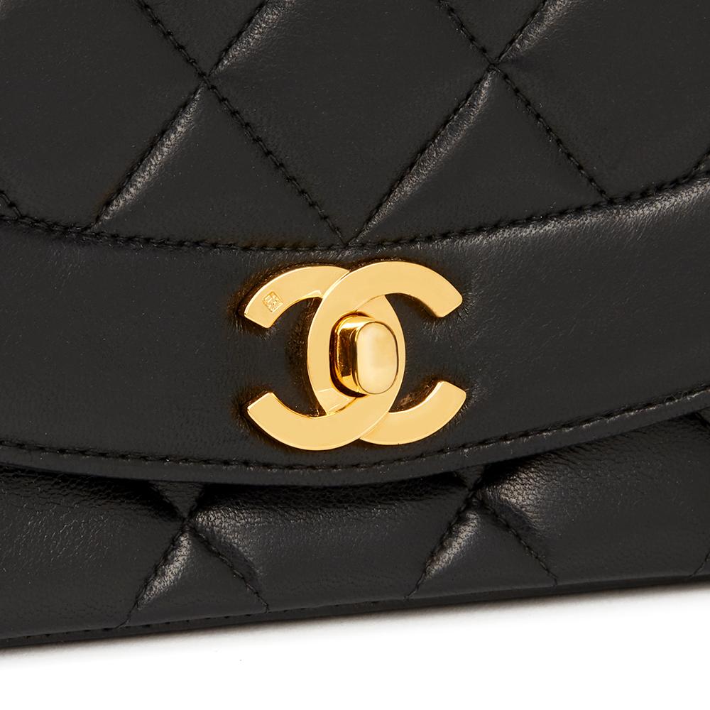1996 Chanel Black Quilted Lambskin Vintage Small Diana Classic Single Flap Bag 2