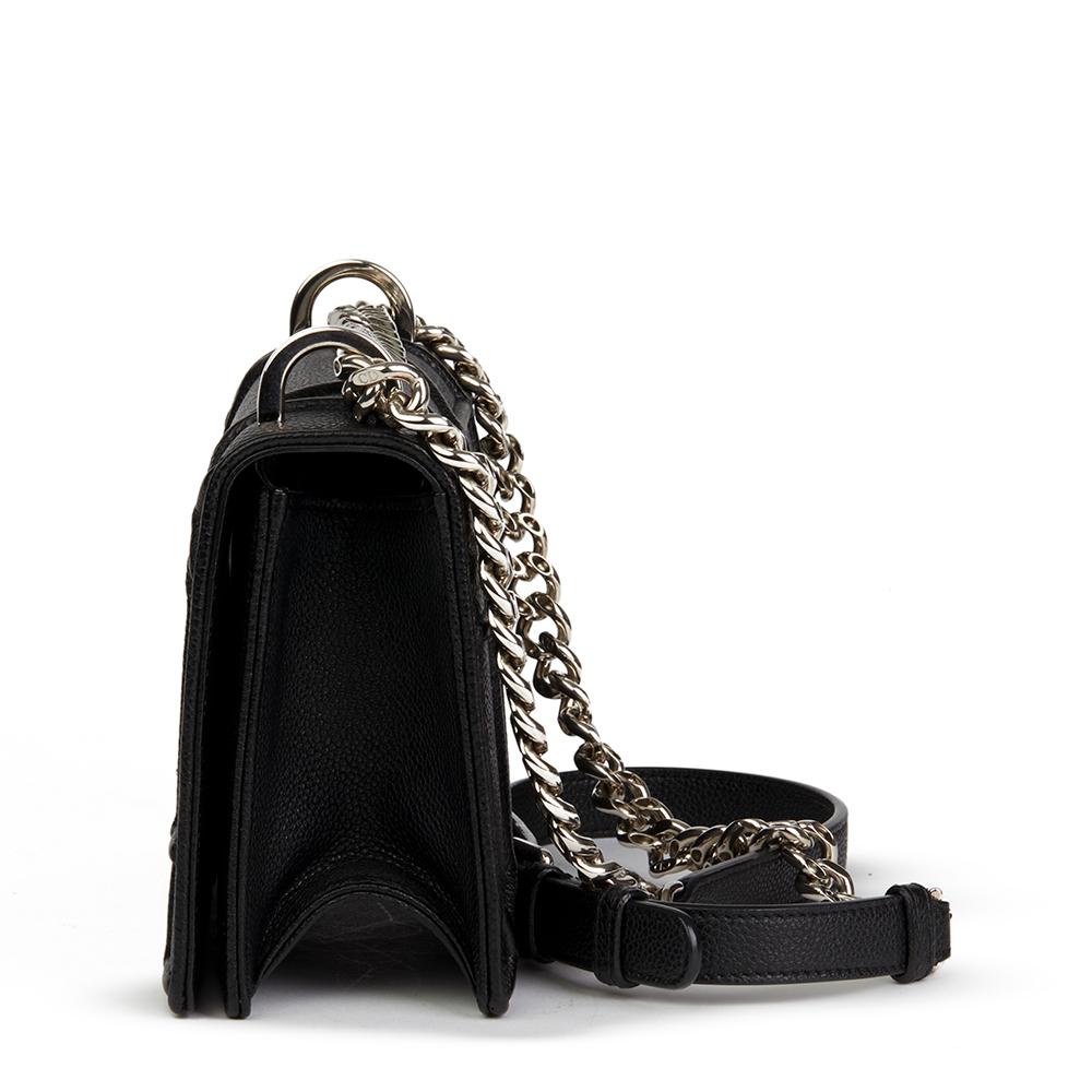 CHRISTIAN DIOR
Black Grained Calfskin Leather Small Diorama Flap Bag

 Reference: HB2300
Serial Number: 13-BO-0165
Age (Circa): 2015
Accompanied By: Authenticity Card, Care Booklet
Authenticity Details: Date Stamp (Made in Italy)
Gender: