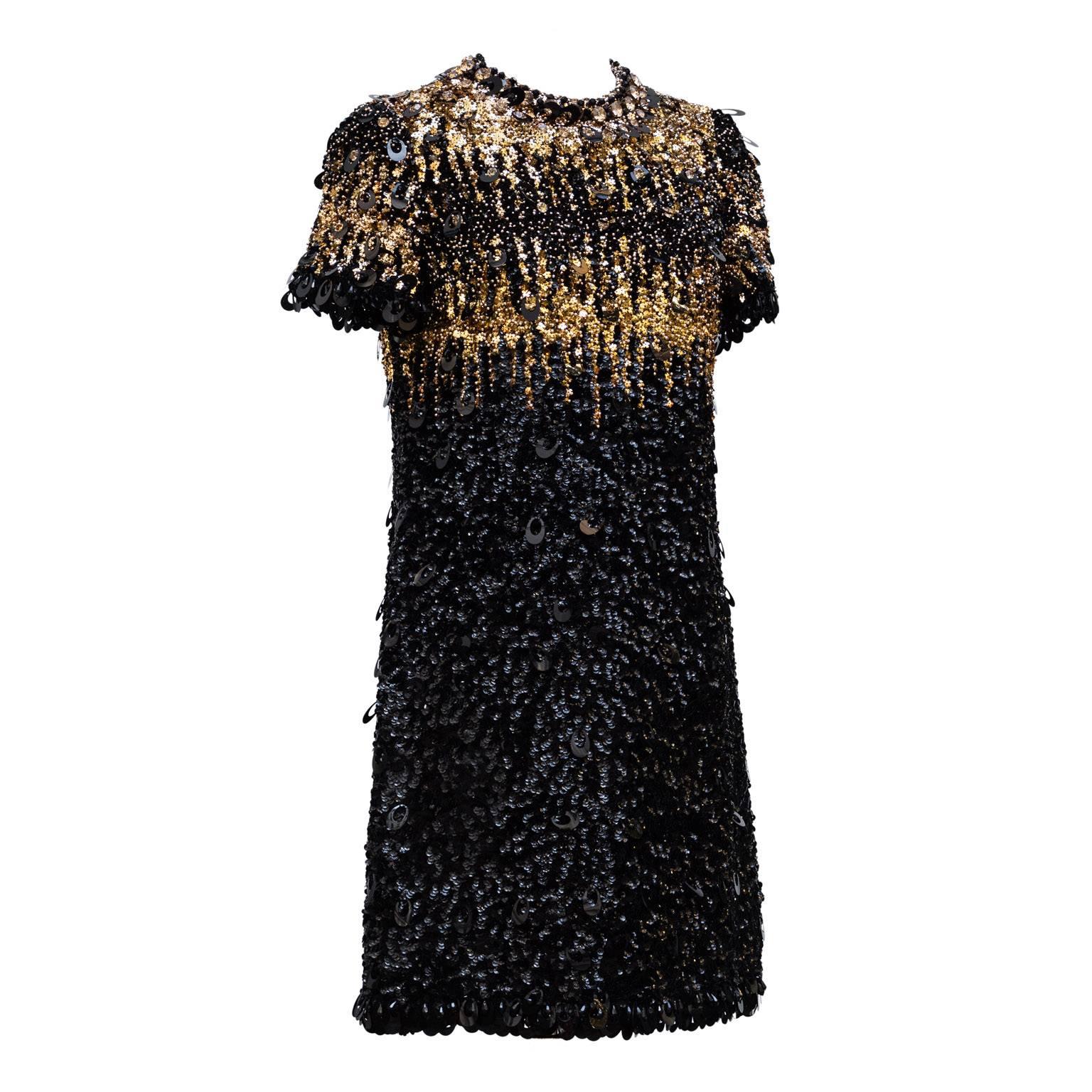 1967/68  Pierre Cardin Amazing Haute Couture Black and Gold Sequins  In Excellent Condition For Sale In Paris, FR