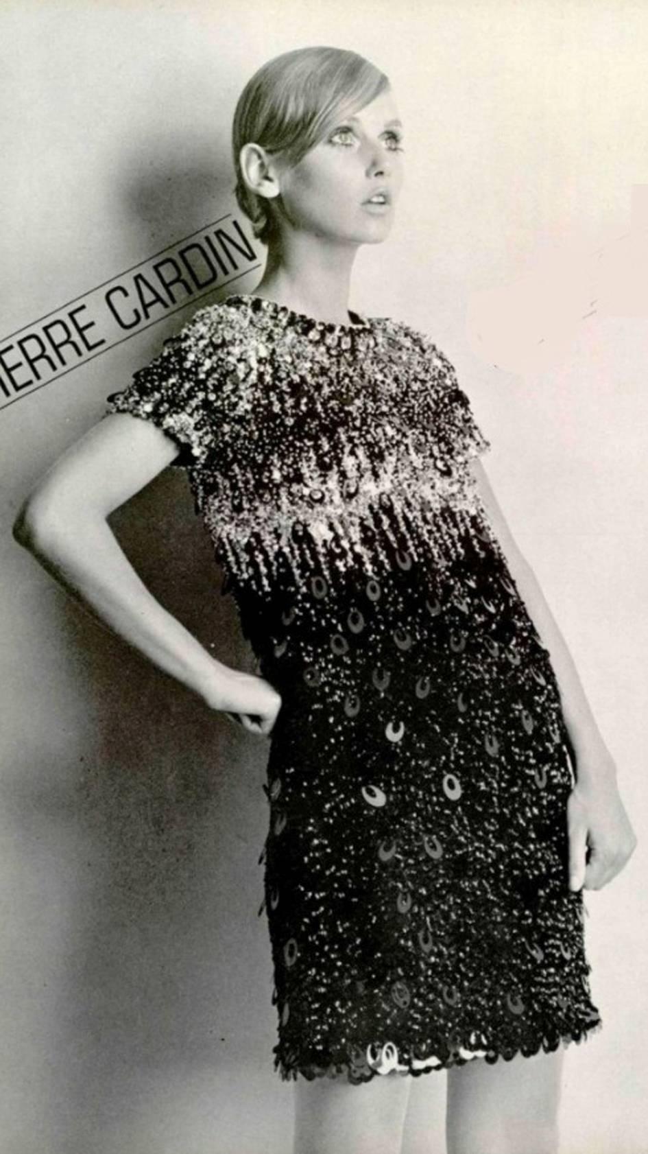 1967/68  Pierre Cardin Amazing Haute Couture Black and Gold Sequins  For Sale 2