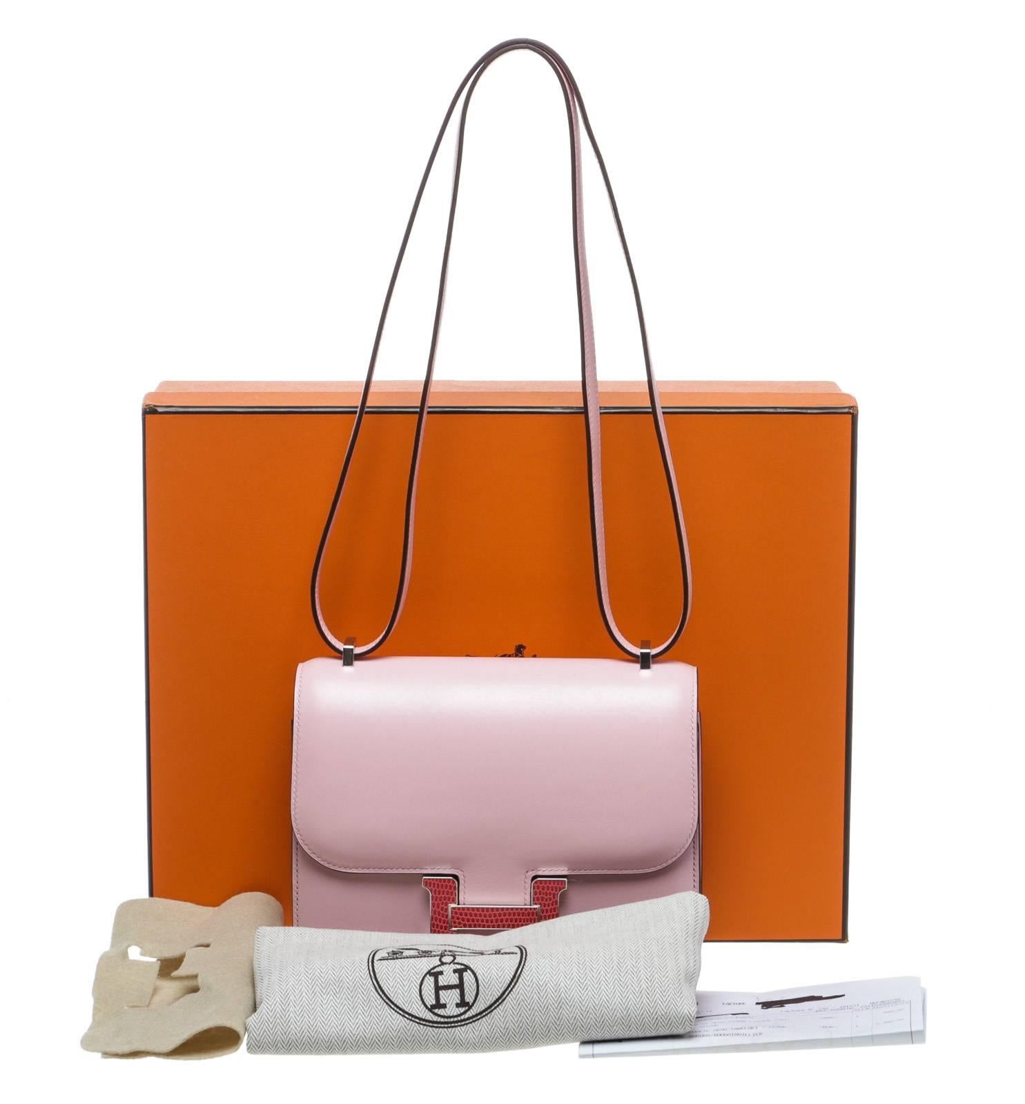 Hermes Pink Leather and Lizard Buckle Constance 18cm Handbag For Sale 6
