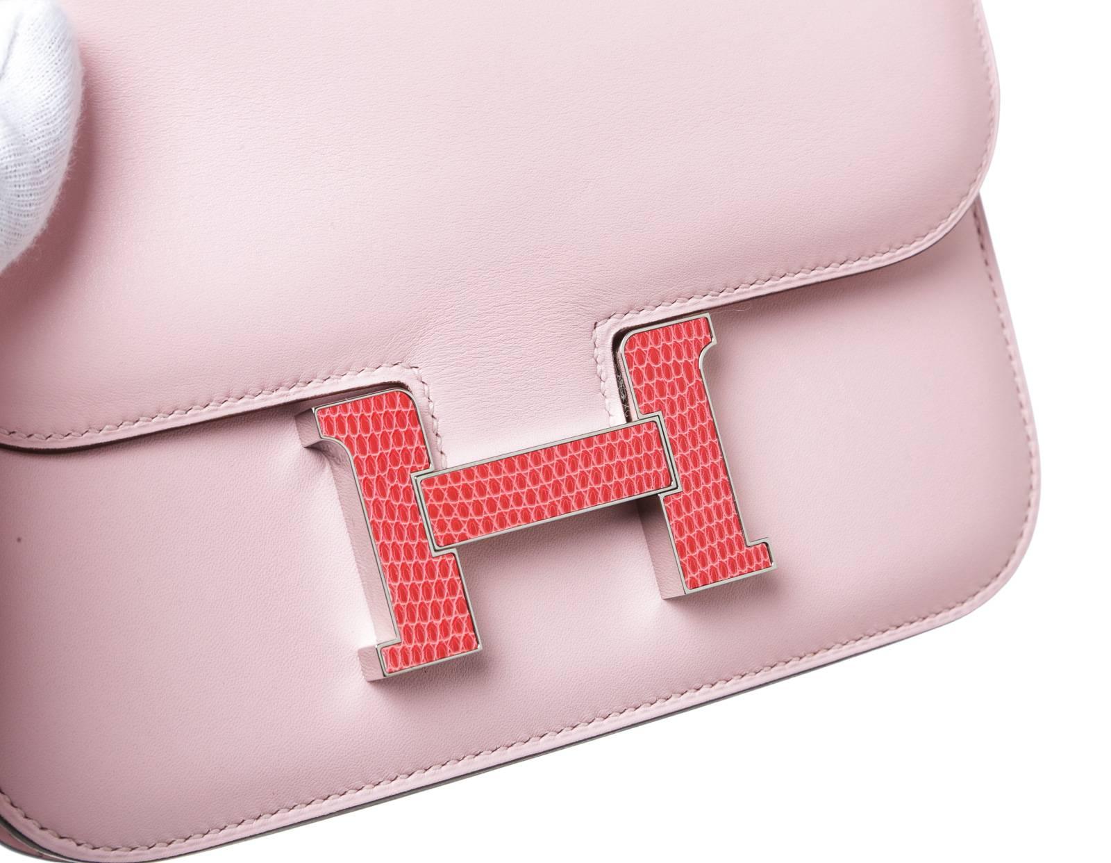 Hermes Pink Leather and Lizard Buckle Constance 18cm Handbag For Sale 3