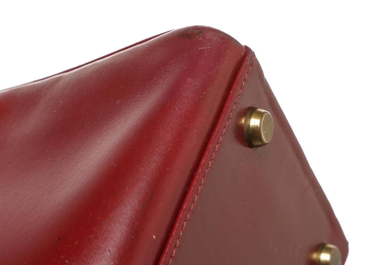 Hermes Burgundy Leather 32cm Kelly Handbag GHW For Sale at 1stdibs