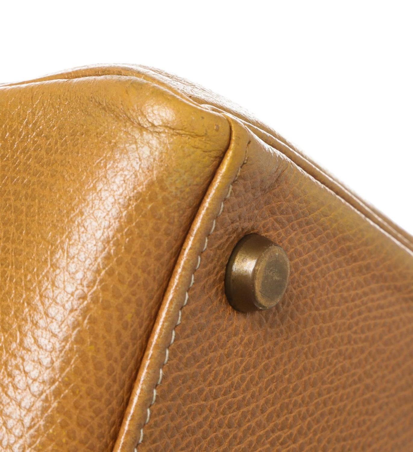 Hermes Gold Epsom Leather 28cm Kelly Handbag GHW For Sale at 1stdibs  
