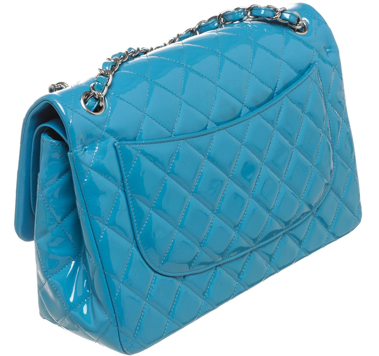 Chanel Blue Quilted Patent Leather Jumbo Flap Shoulder Handbag In Good Condition For Sale In Corona Del Mar, CA