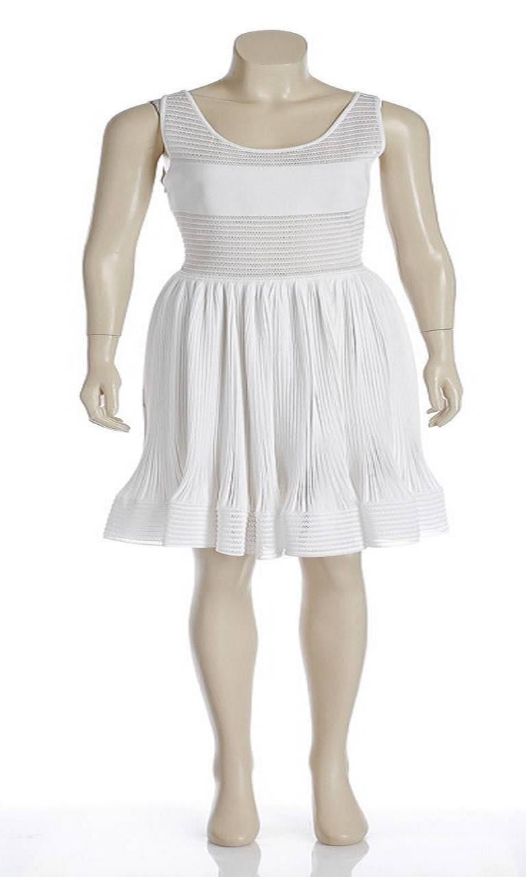 Gray Alaia White Sleeveless Flare Skirt Open Weave Knit Dress (Size 38) NEW  For Sale