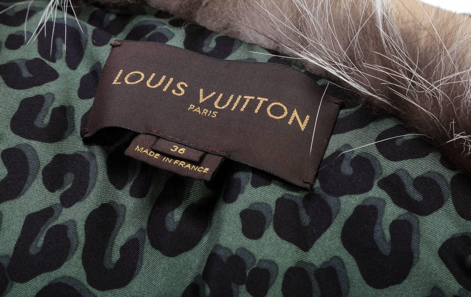Women's Louis Vuitton Brown and White Silver Fox Fur Vest (Size 36) For Sale