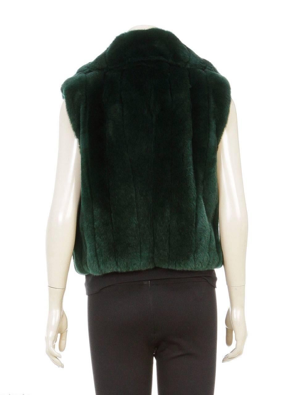 Roberto Cavalli Emerald Green Sleeveless Fur Vest (Size 40) For Sale 1