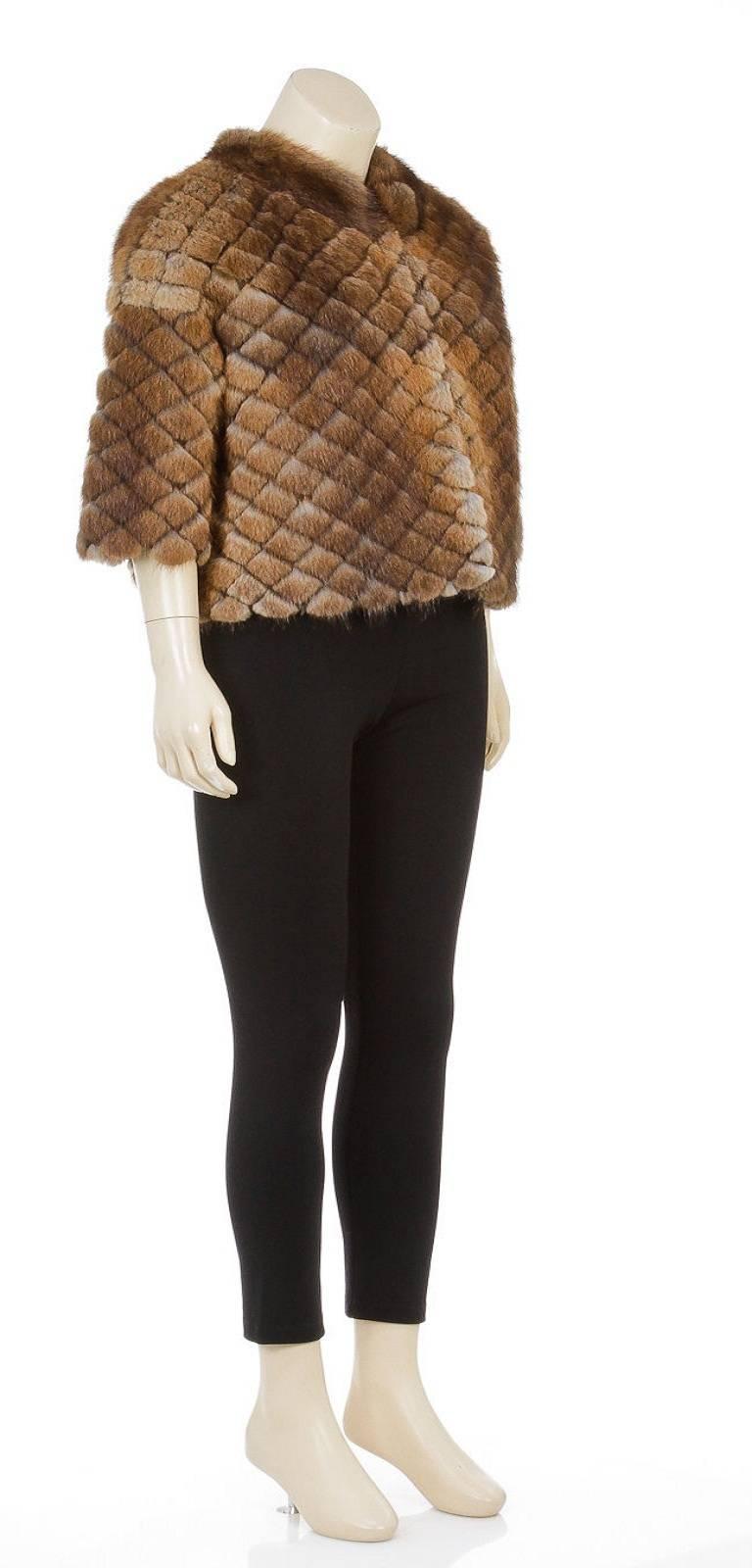 J. Mendel Brown Quilted Muskrat Fur Jacket (Size 12) In Excellent Condition For Sale In Corona Del Mar, CA